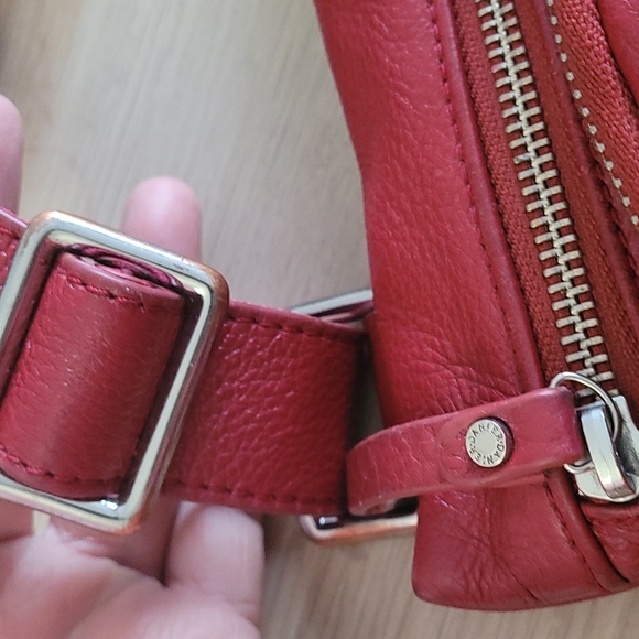 Danier Leather Red Crossbody Bag - Picture 7 of 12